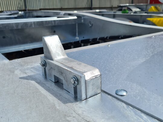 Przyczepy kontenerowe z&nbsp;obrotnicą